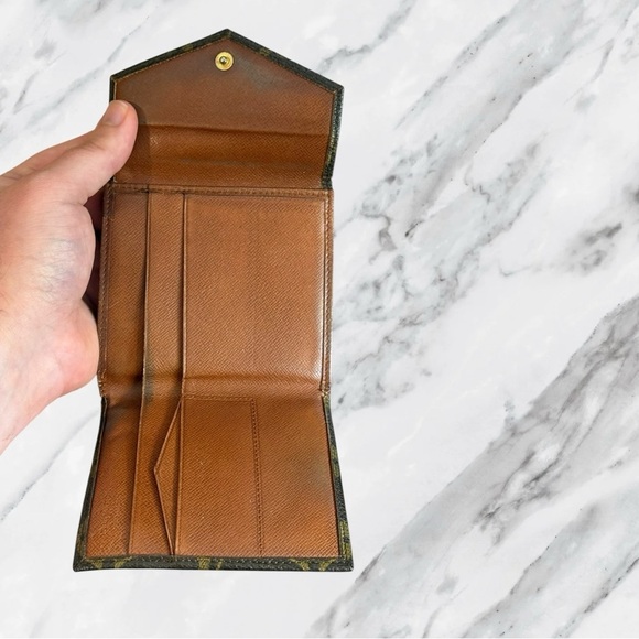 Louis Vuitton Authentic Vintage Monogram Compact Bifold Wallet with Coin Pouch - Picture 7 of 12